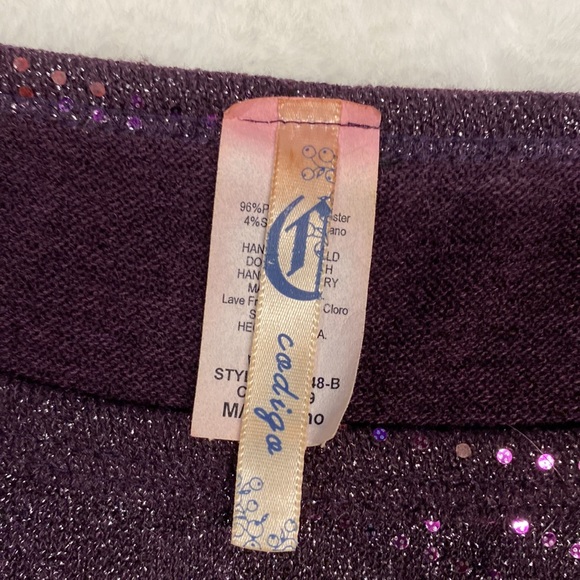 Top - Picture 2 of 3